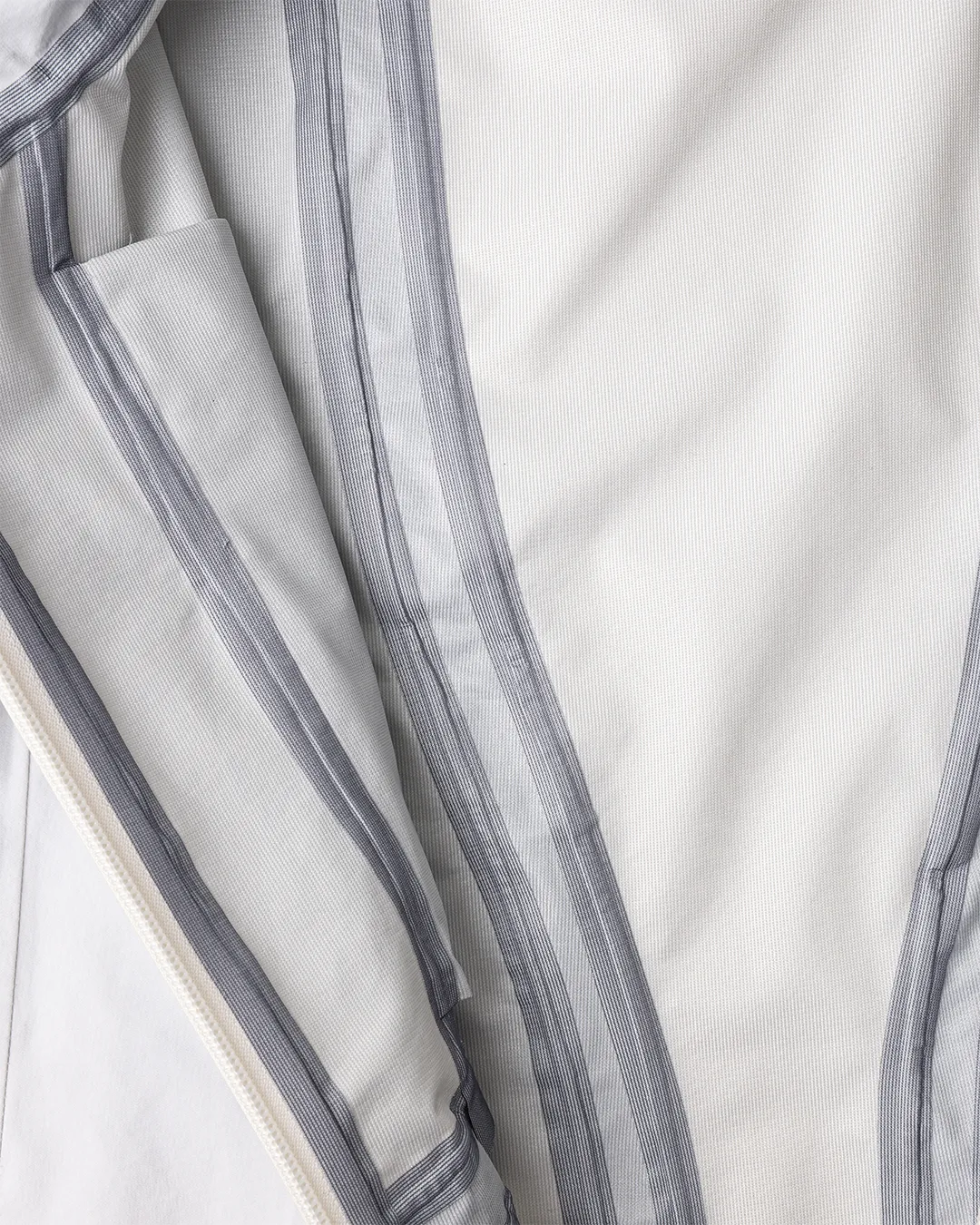 Flow Waterproof Jacket - White/Grey
